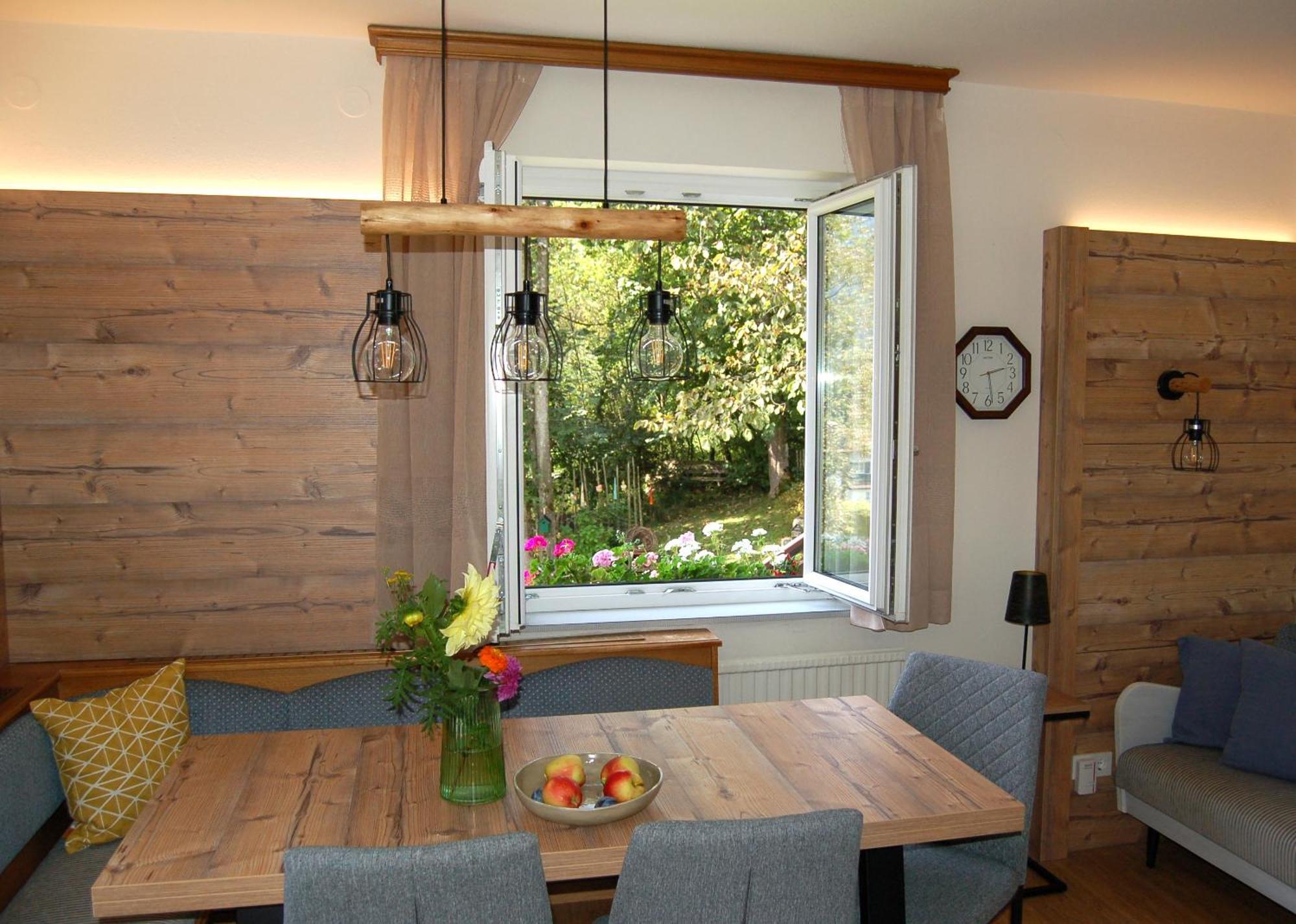 Ferienhaus Lechner Fuer Max 10 Personen - Wald Und Naturgarten Abtenau Dış mekan fotoğraf